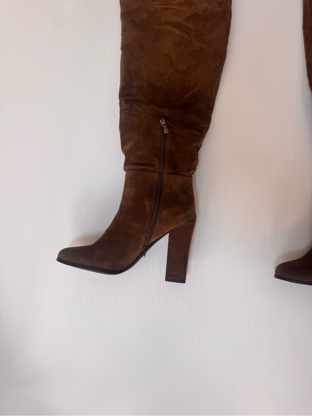 Azalea Wang Nanette Brown Thigh-High Boots โ NIB โ Sizes 6 & 6.5 - Picture 6 of 7